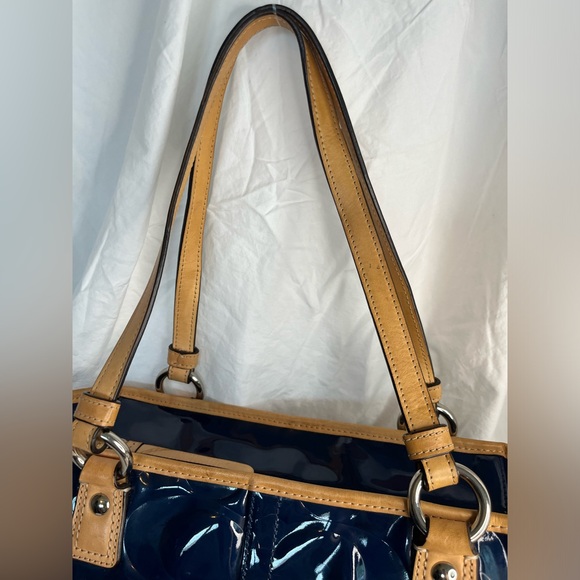 COACH Peyton Embossed Signature Logo Patent Leather Navy Tote Bag - Picture 10 of 15